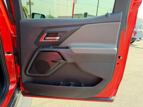 Certified 2026 Chevrolet Silverado EV Trail Boss w/ Premium Package AWD/4WD image 17