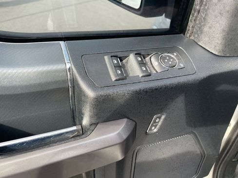 Used 2019 Ford F150 XLT w/ Equipment Group 302A Luxury image 12