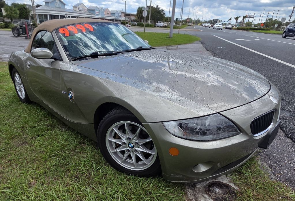 Used 2005 BMW Z4 2.5i RWD image 2