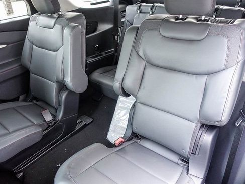 New 2026 Ford Explorer Active w/ Active Comfort Package image 21