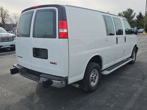 Used 2024 GMC Savana 2500 Work Van w/ Driver Convenience Package image 3