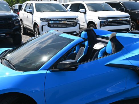 Used 2023 Chevrolet Corvette Stingray Premium Conv w/ Z51 Performance Package RWD image 6