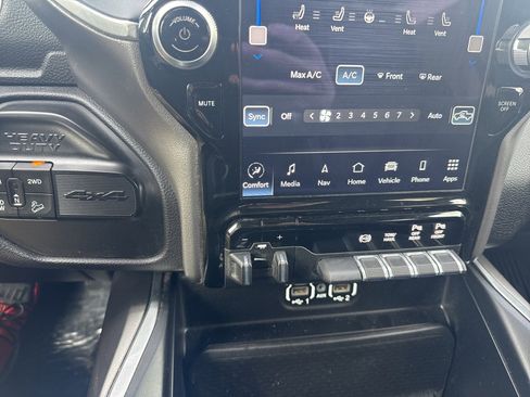 Used 2022 RAM 2500 Laramie image 15