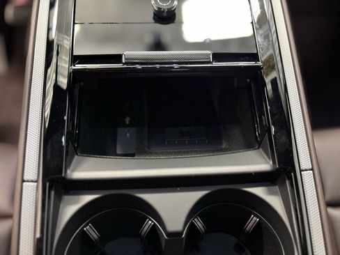 Used 2025 Porsche Panamera 4 image 29