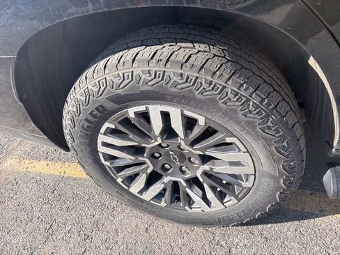 Used 2025 Chevrolet Tahoe Z71 image 14