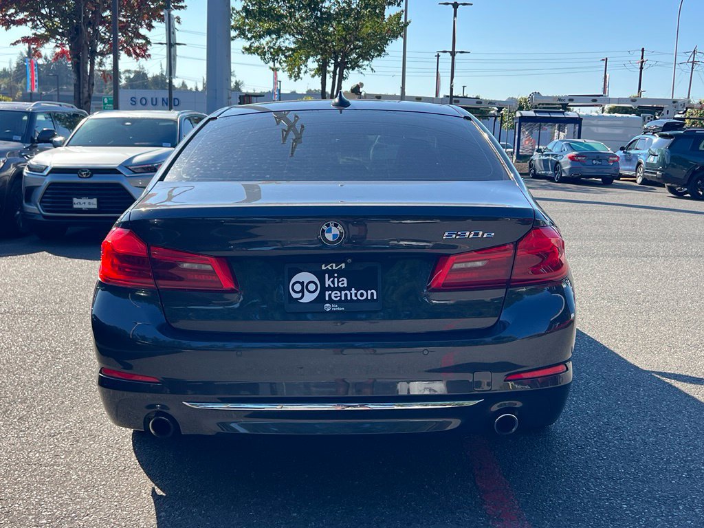 Used 2019 BMW 530e w/ Premium Package RWD image 10