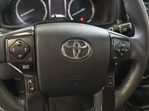 Used 2021 Toyota 4Runner TRD Off-Road Premium w/ Moonroof Package AWD/4WD image 14