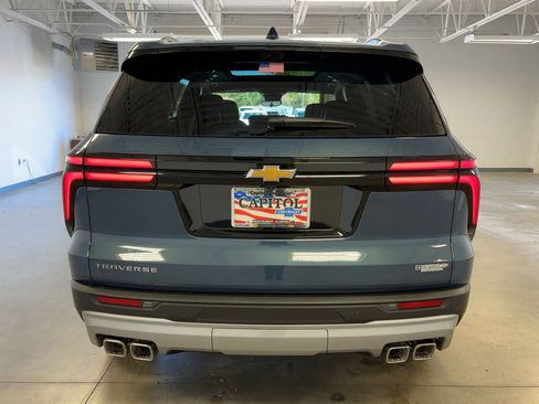 New 2026 Chevrolet Traverse LT w/ Sun and Wheel Package image 9