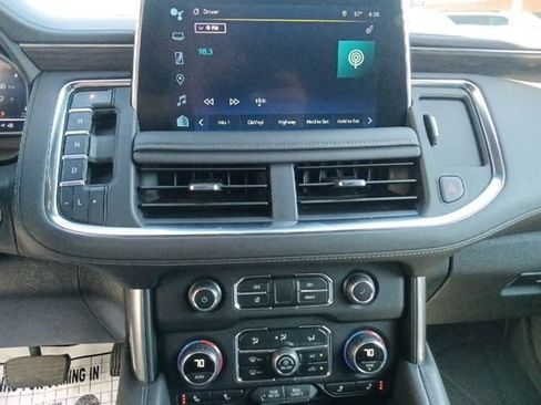 Used 2024 Chevrolet Tahoe Z71 w/ Luxury Package image 21