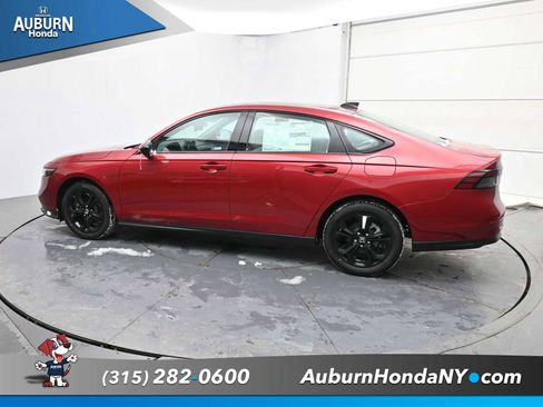 New 2025 Honda Accord SE image 15