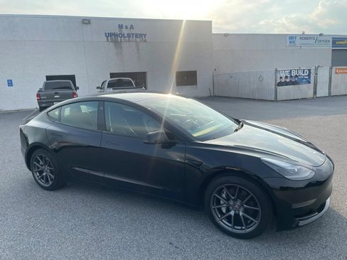 Used 2021 Tesla Model 3 Standard Range Plus RWD image 6