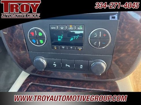 Used 2013 GMC Yukon Denali image 32