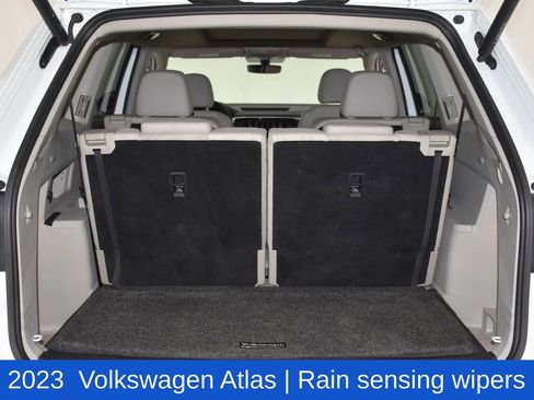 Used 2023 Volkswagen Atlas SE image 29