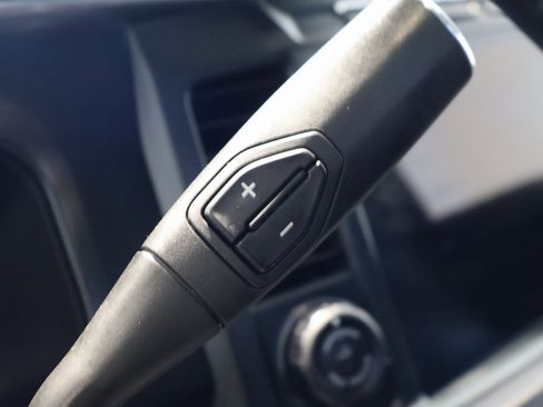 Used 2023 Ford F350 Platinum w/ Tremor Off-Road Package image 19