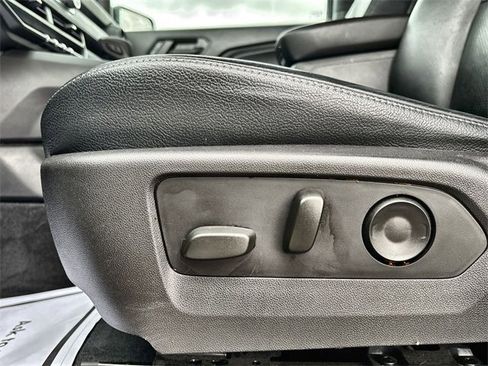 Used 2024 Chevrolet Colorado Trail Boss w/ Technology Package image 12