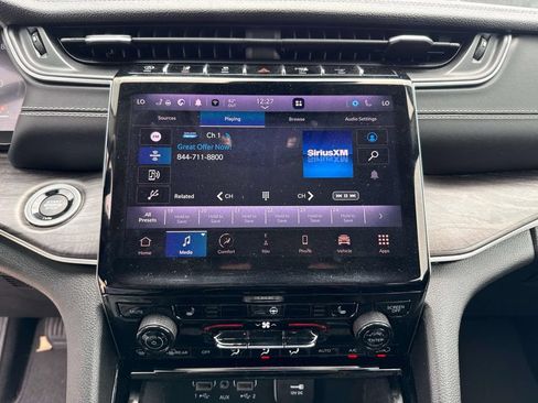 Used 2022 Jeep Grand Cherokee Limited RWD image 24