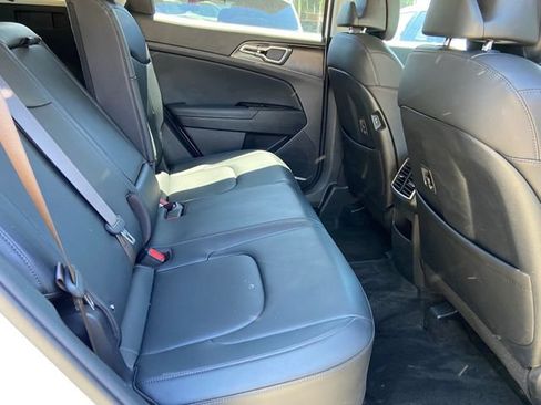 Used 2023 Kia Sportage EX AWD/4WD image 28