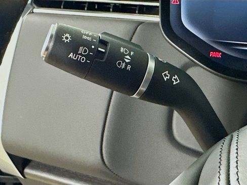 Used 2024 Land Rover Range Rover SE AWD/4WD image 19