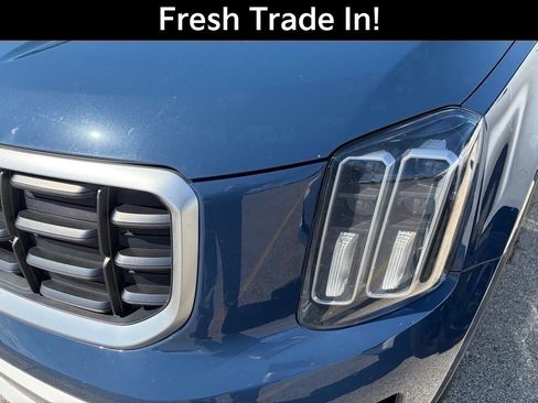 Used 2024 Kia Telluride S w/ S Sunroof Package FWD image 4