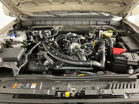 New 2025 Ford Bronco Outer Banks image 9