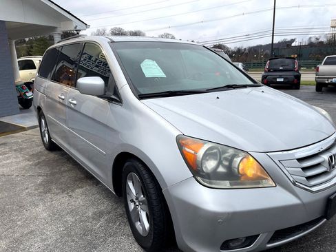 Used 2010 Honda Odyssey Touring image 3