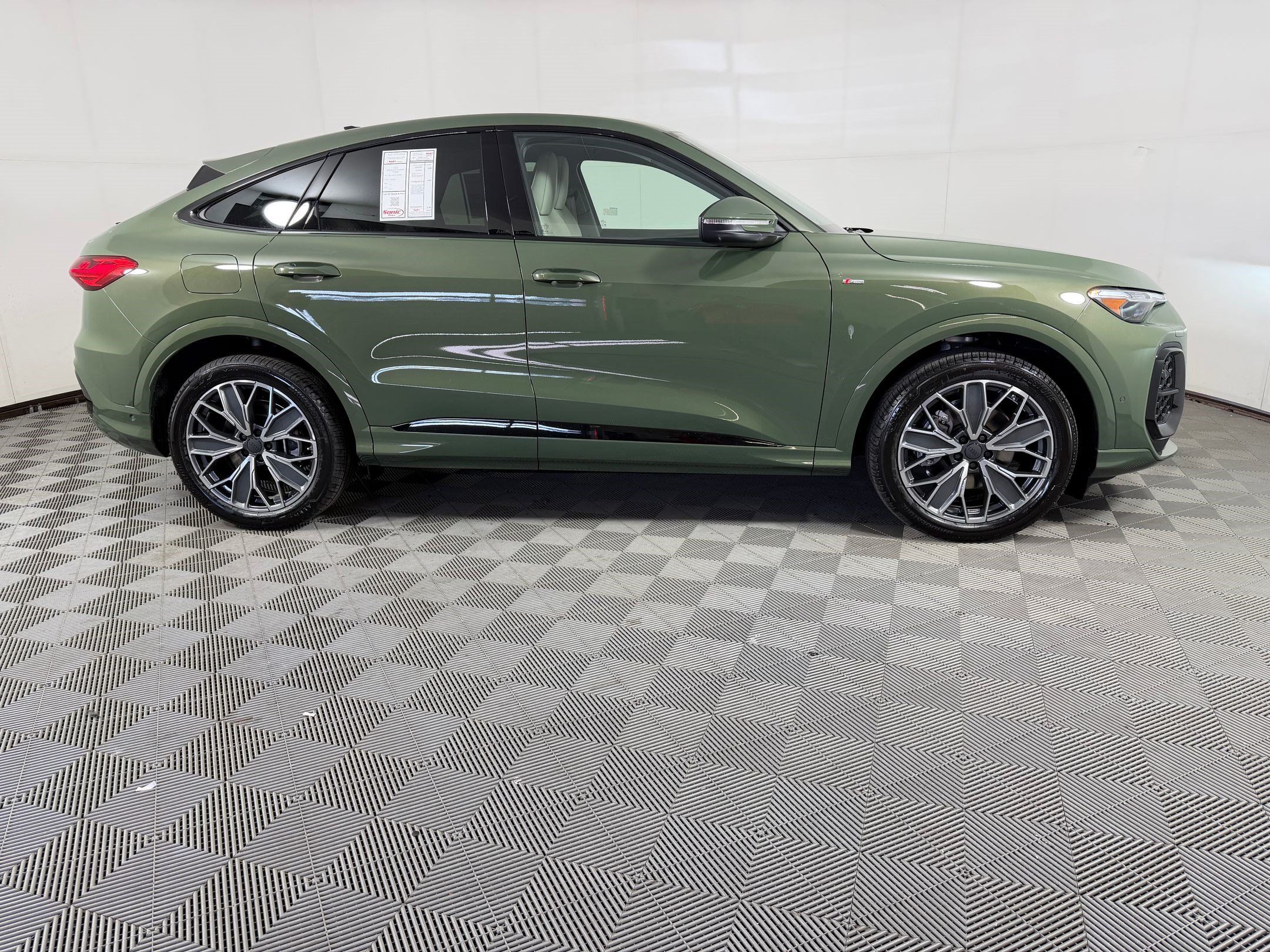 New 2026 Audi Q5 Prestige AWD/4WD image 8