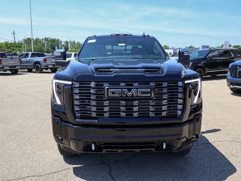 New 2026 GMC Sierra 3500 Denali Ultimate AWD/4WD image 32