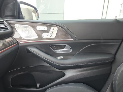 Used 2024 Mercedes-Benz GLS 63 AMG 4MATIC image 26