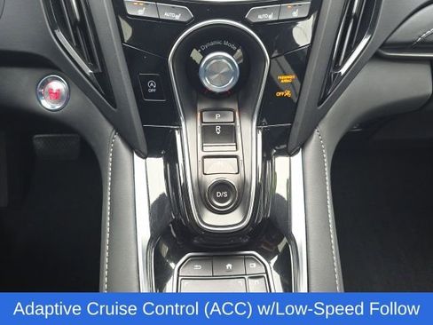 Used 2025 Acura RDX SH-AWD image 17
