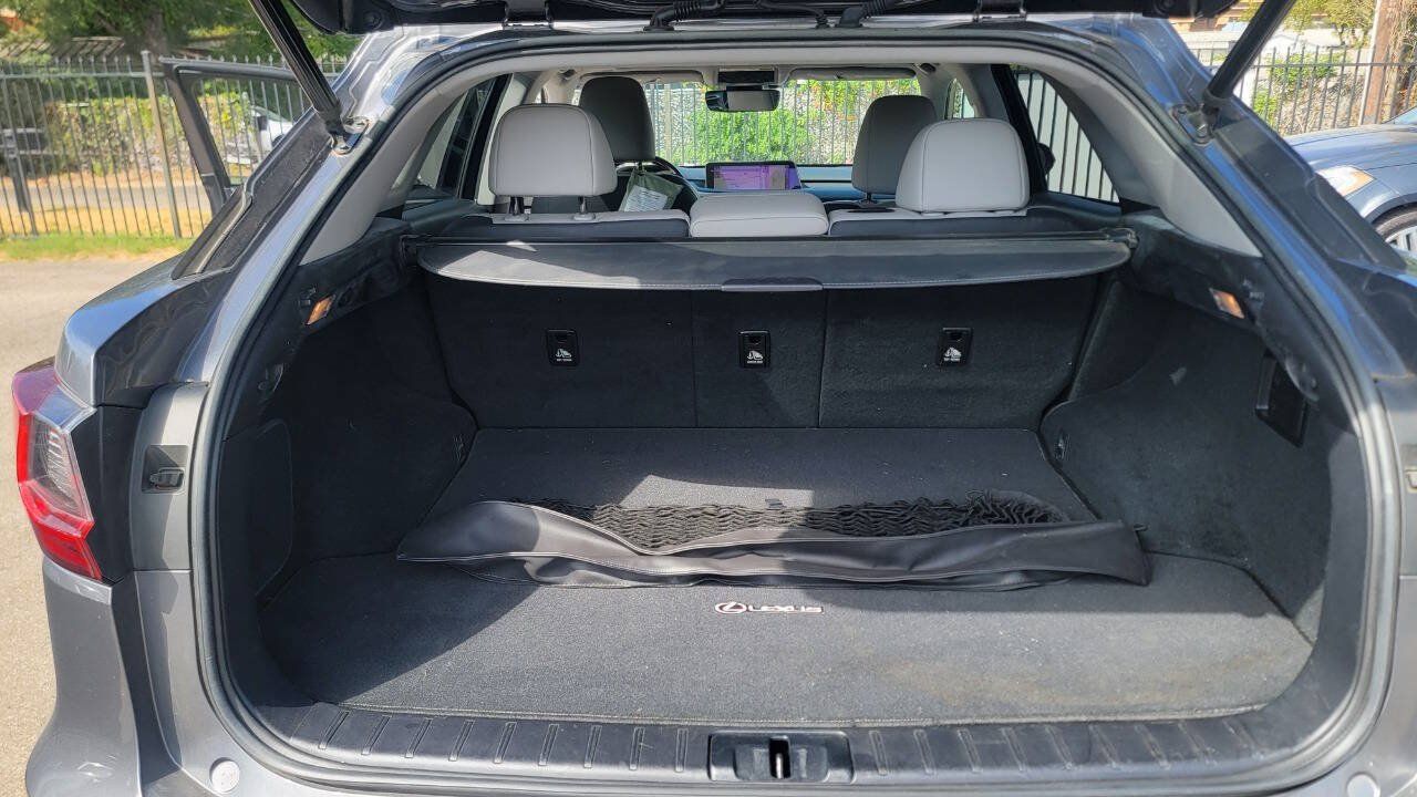 Used 2019 Lexus RX 350 FWD w/ Navigation Package image 32