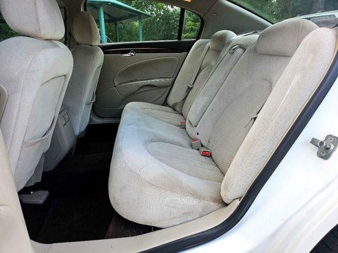 Used 2008 Buick Lucerne CX image 22