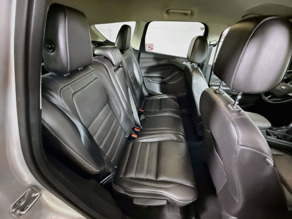 Used 2017 Ford Escape Titanium AWD/4WD image 30
