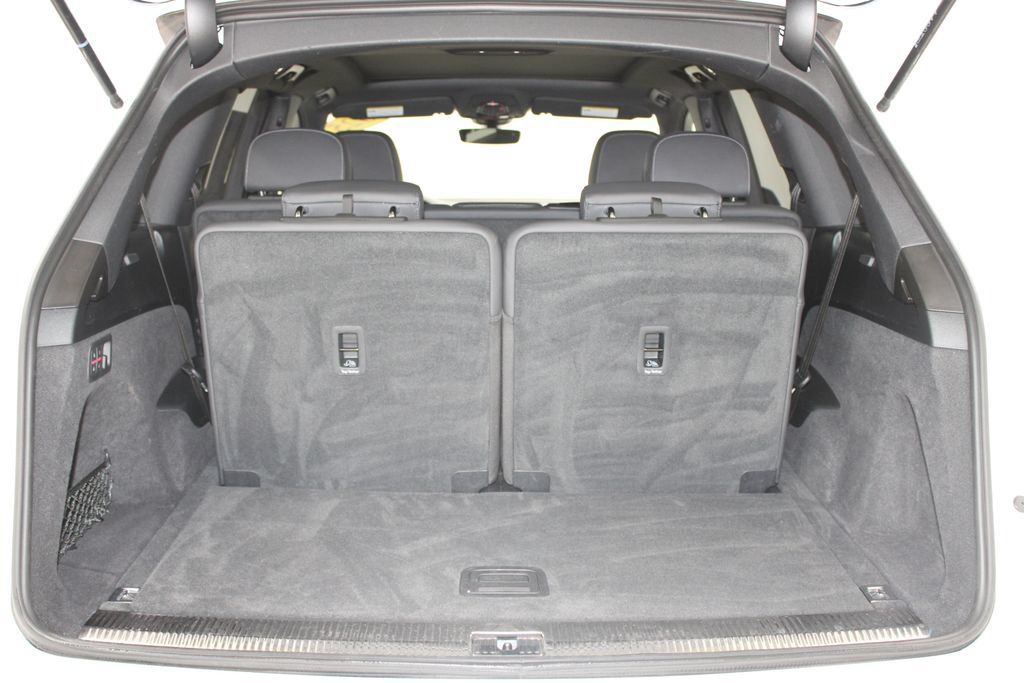Used 2025 Audi Q7 3.0T Premium Plus AWD/4WD image 14