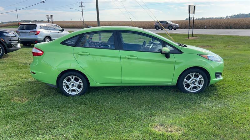 Used 2014 Ford Fiesta SE FWD image 1