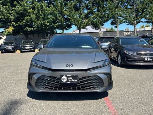Used 2025 Toyota Camry SE w/ Convenience Package AWD/4WD image 6