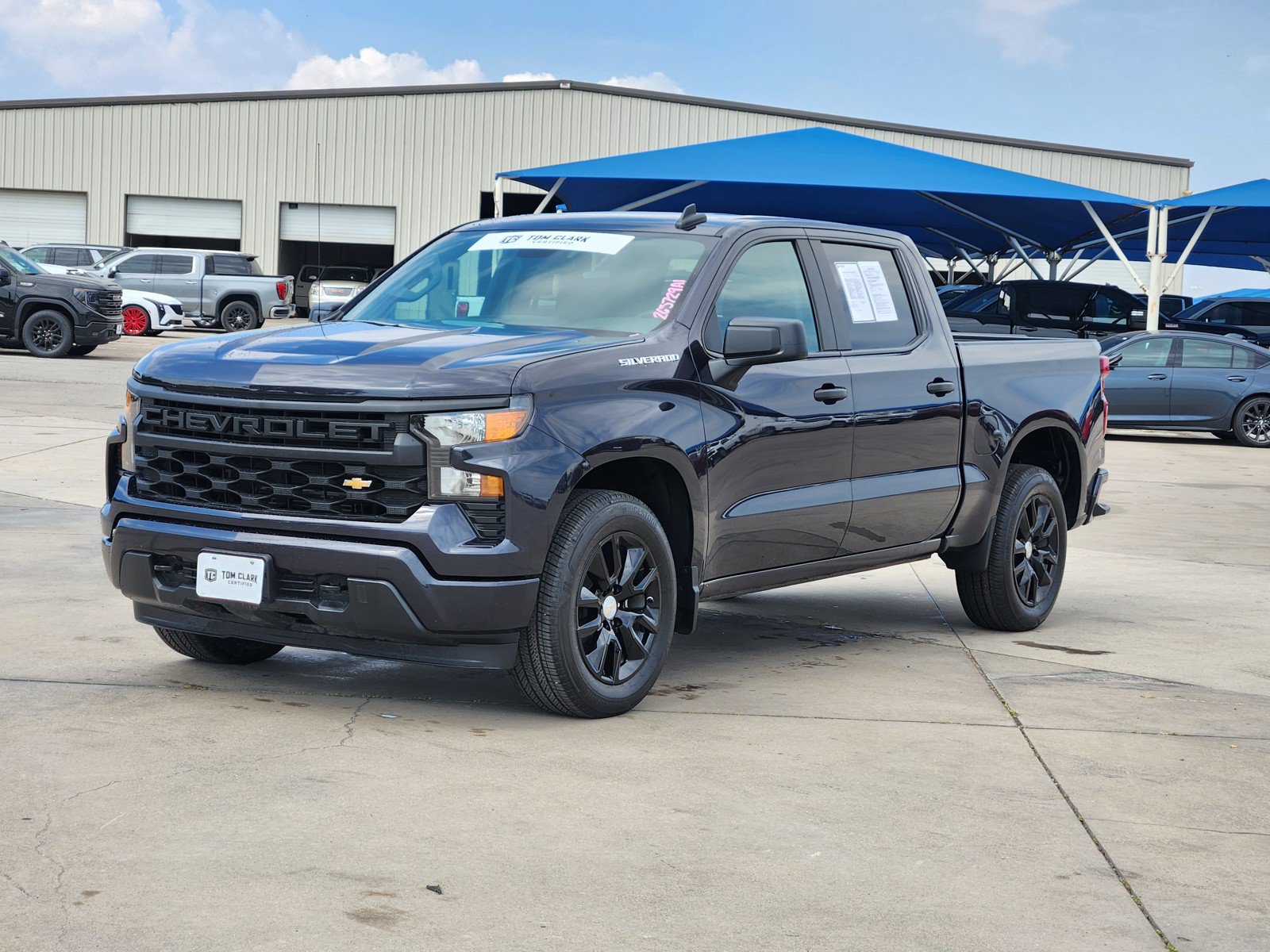 Used 2023 Chevrolet Silverado 1500 Custom RWD image 2