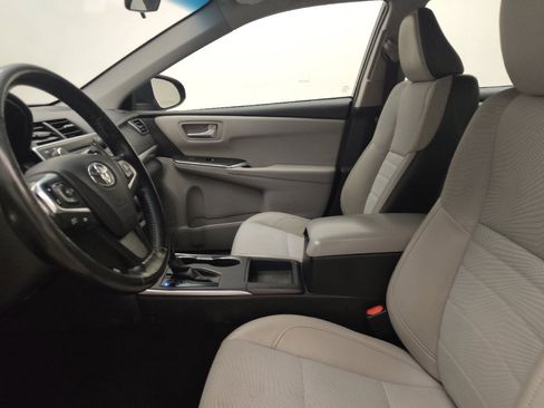 Used 2016 Toyota Camry SE w/ Protection Package (Q2) FWD image 17