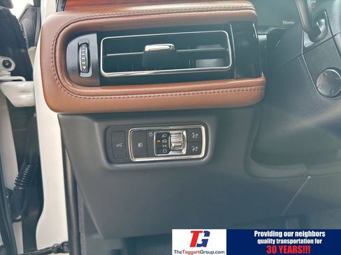 Used 2023 Lincoln Aviator Reserve w/ Equipment Group 201A image 15