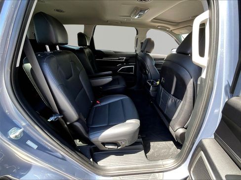 Used 2021 Kia Telluride S AWD/4WD image 25