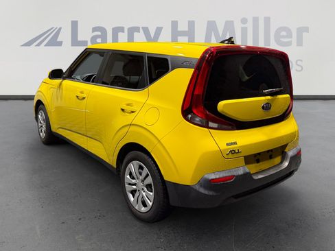 Used 2020 Kia Soul LX image 3