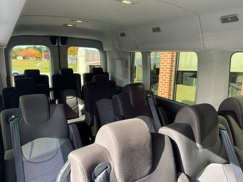 Used 2023 Ford Transit 350 XLT image 15