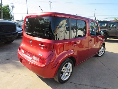 Used 2014 Nissan Cube 1.8 S w/ Interior Designer Package FWD image 4