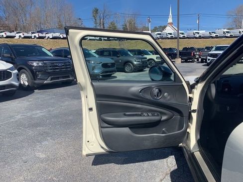 Used 2017 MINI Cooper Clubman ALL4 image 21