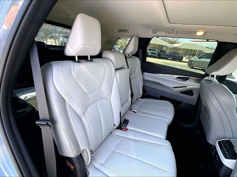 New 2026 INFINITI QX60 Luxe image 21