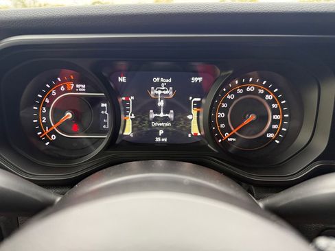 New 2025 Jeep Gladiator Sport image 18