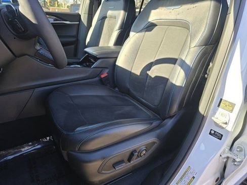 Used 2022 Jeep Grand Cherokee Trailhawk image 5