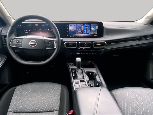 Used 2026 Nissan Sentra SV w/ SV Convenience Package FWD image 16