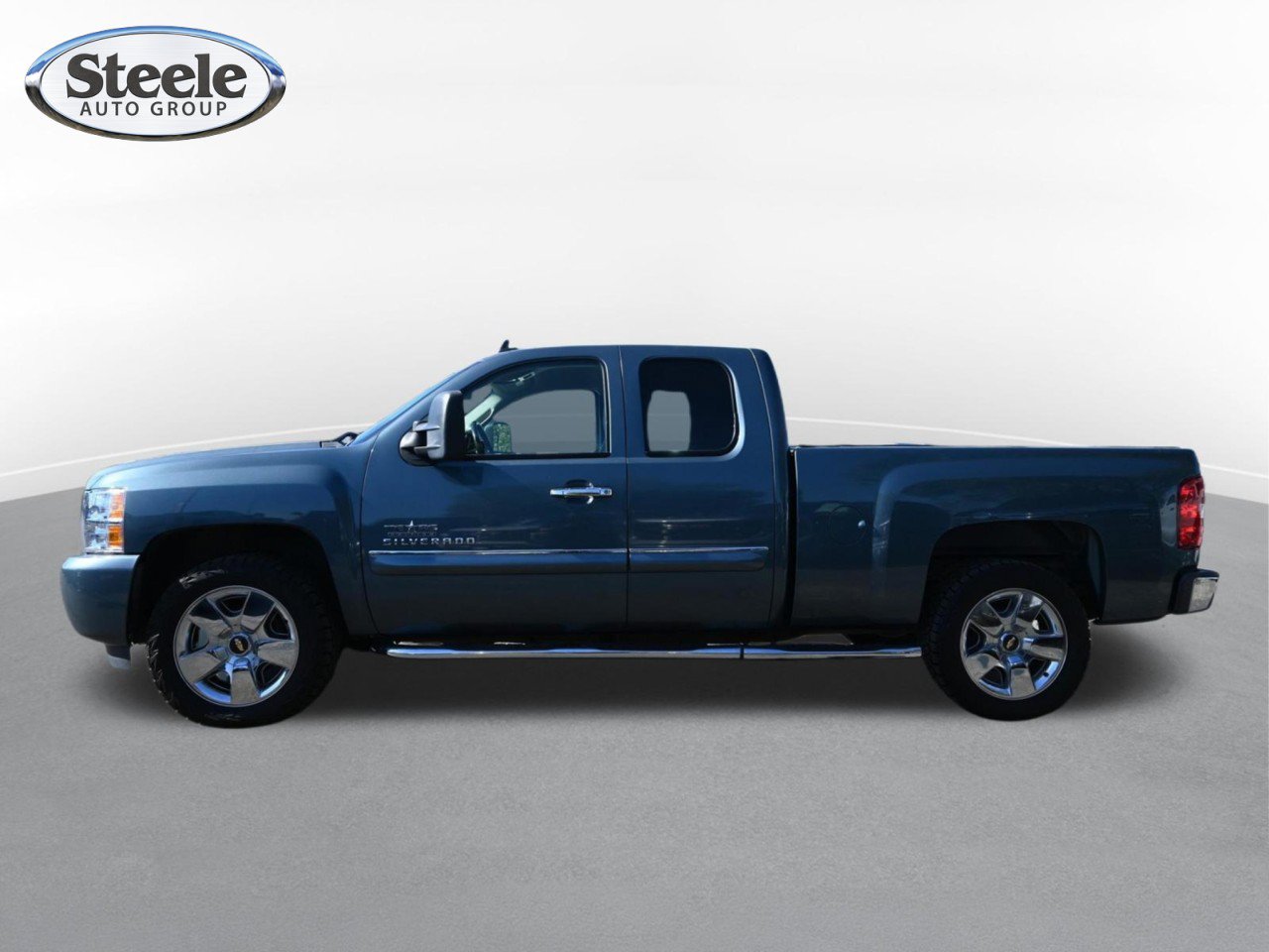 Used 2009 Chevrolet Silverado 1500 LT w/ Texas Edition RWD image 4