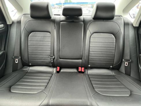 Used 2015 Volkswagen Passat 1.8T SE FWD image 18