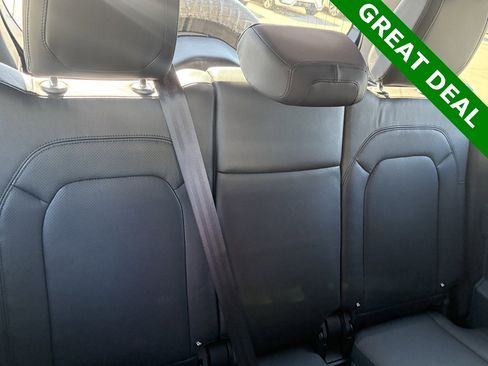 Used 2023 Land Rover Defender 130 SE image 41